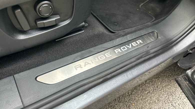 Land Rover Range Rover Evoque 2.0 P200 Dynamic SE 5dr Auto Petrol Hatchback